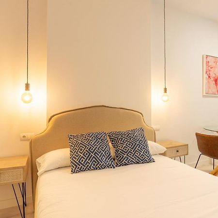 Apartamento Urbe10 Plaza De La Constucion Premium Loft Málaga Exterior foto
