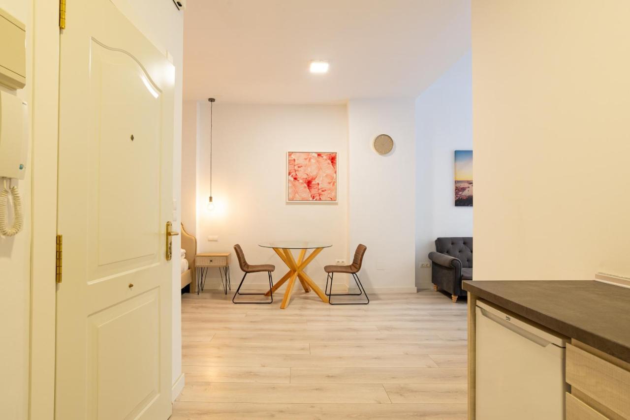 Apartamento Urbe10 Plaza De La Constucion Premium Loft Málaga Exterior foto